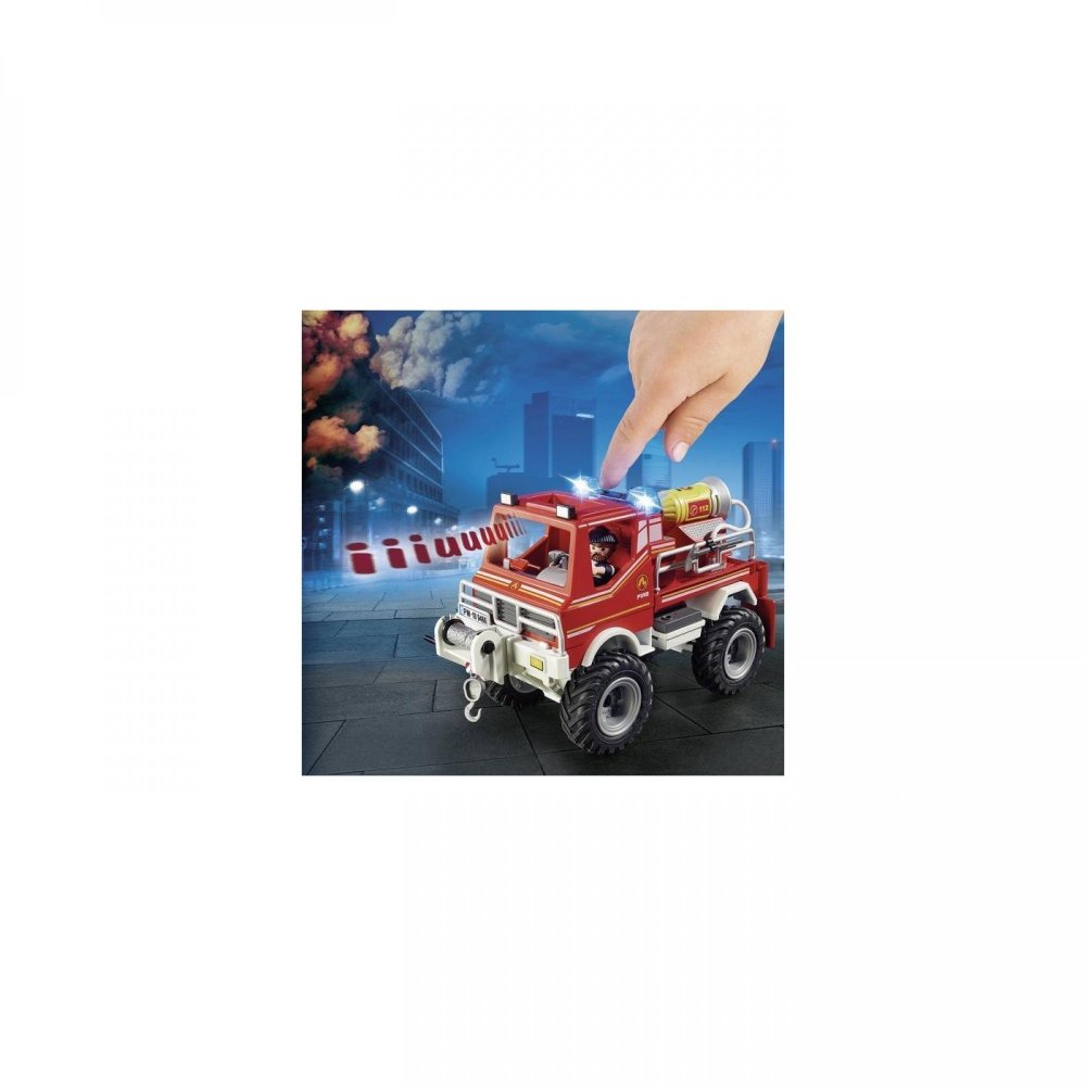 Fire truck with towing pulley